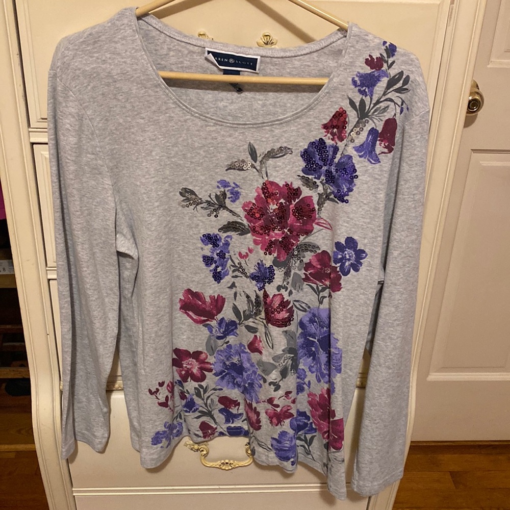 Women’s grey Karen Scott floral long sleeve shirt
